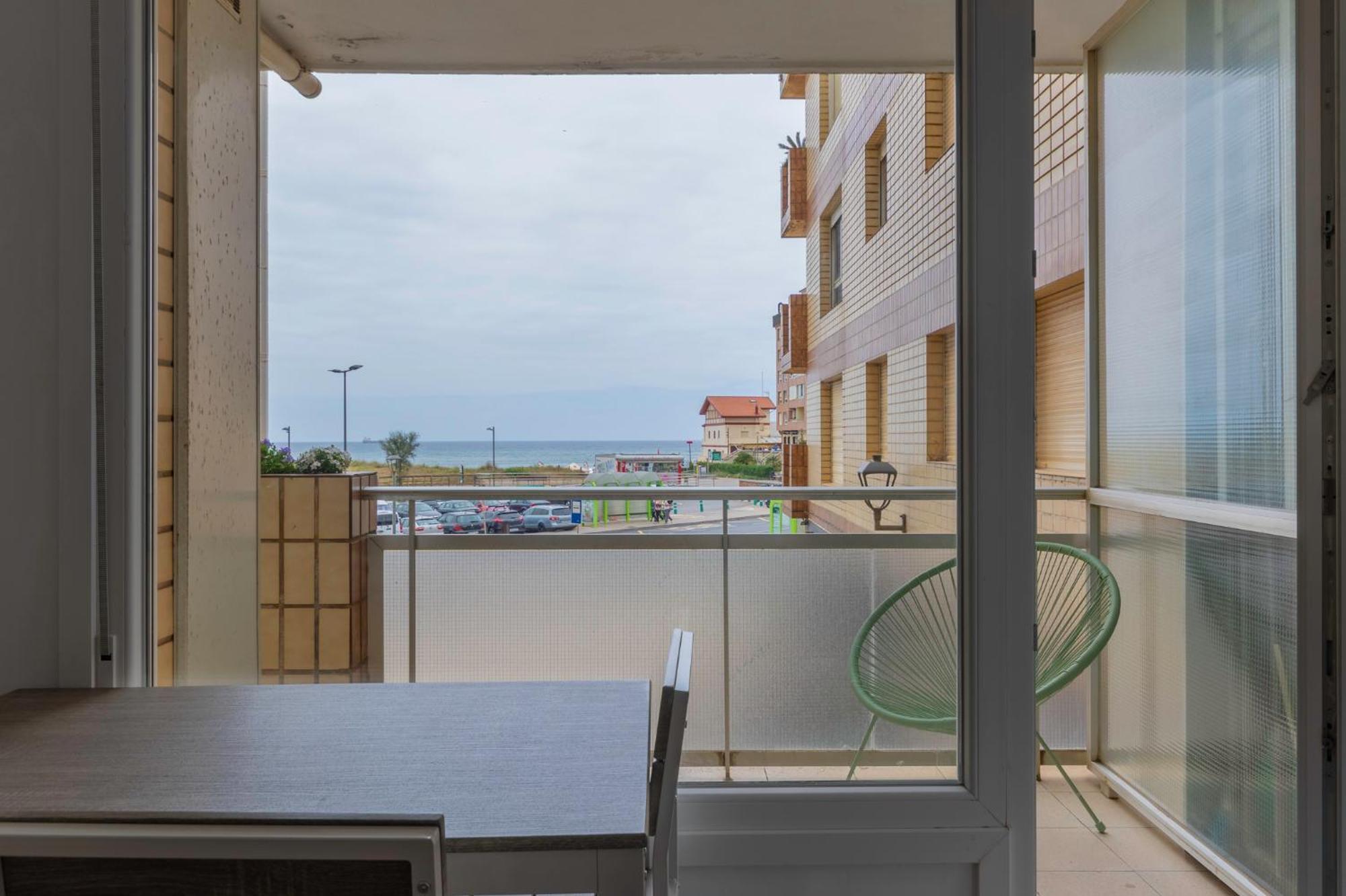 La Arena Apartamentos Zierbena Luaran gambar