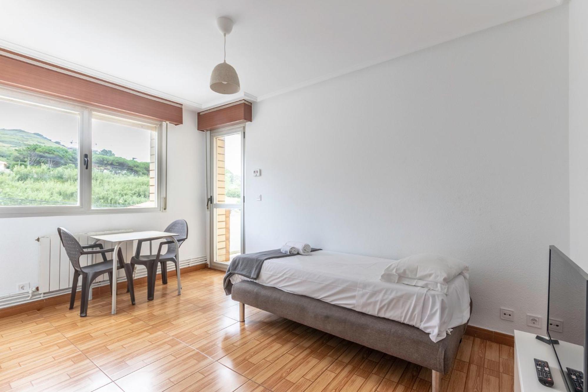 La Arena Apartamentos Zierbena Luaran gambar