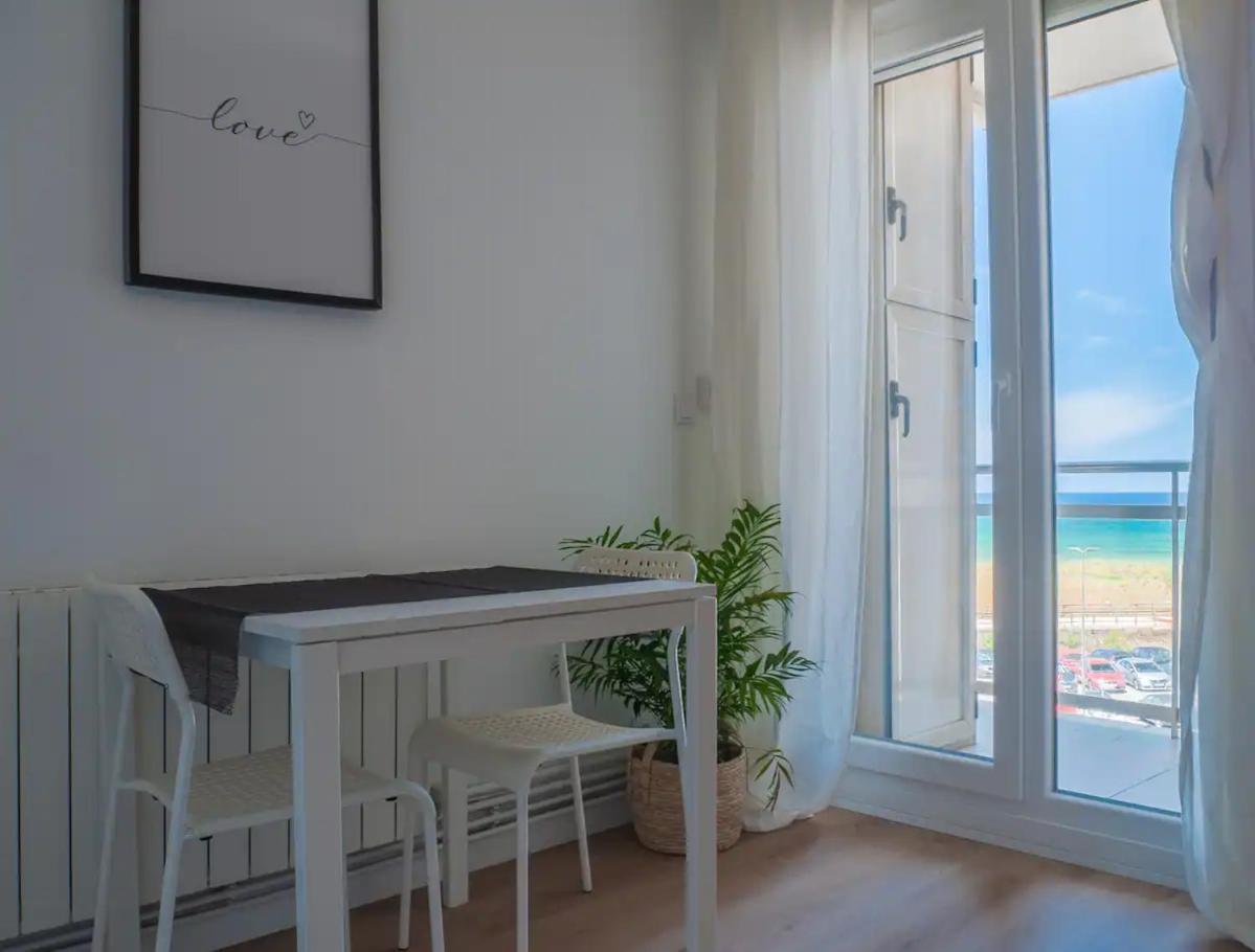 La Arena Apartamentos Zierbena Luaran gambar