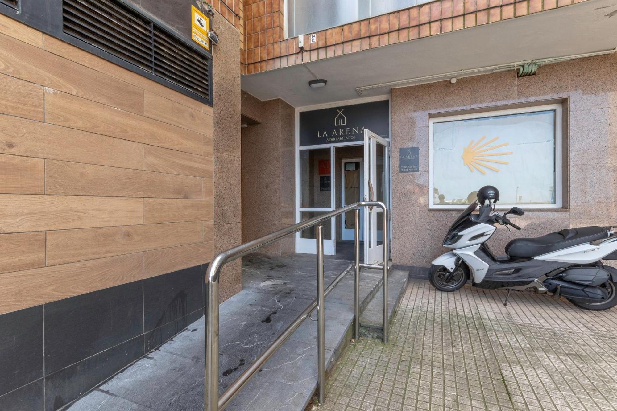 La Arena Apartamentos Zierbena Luaran gambar