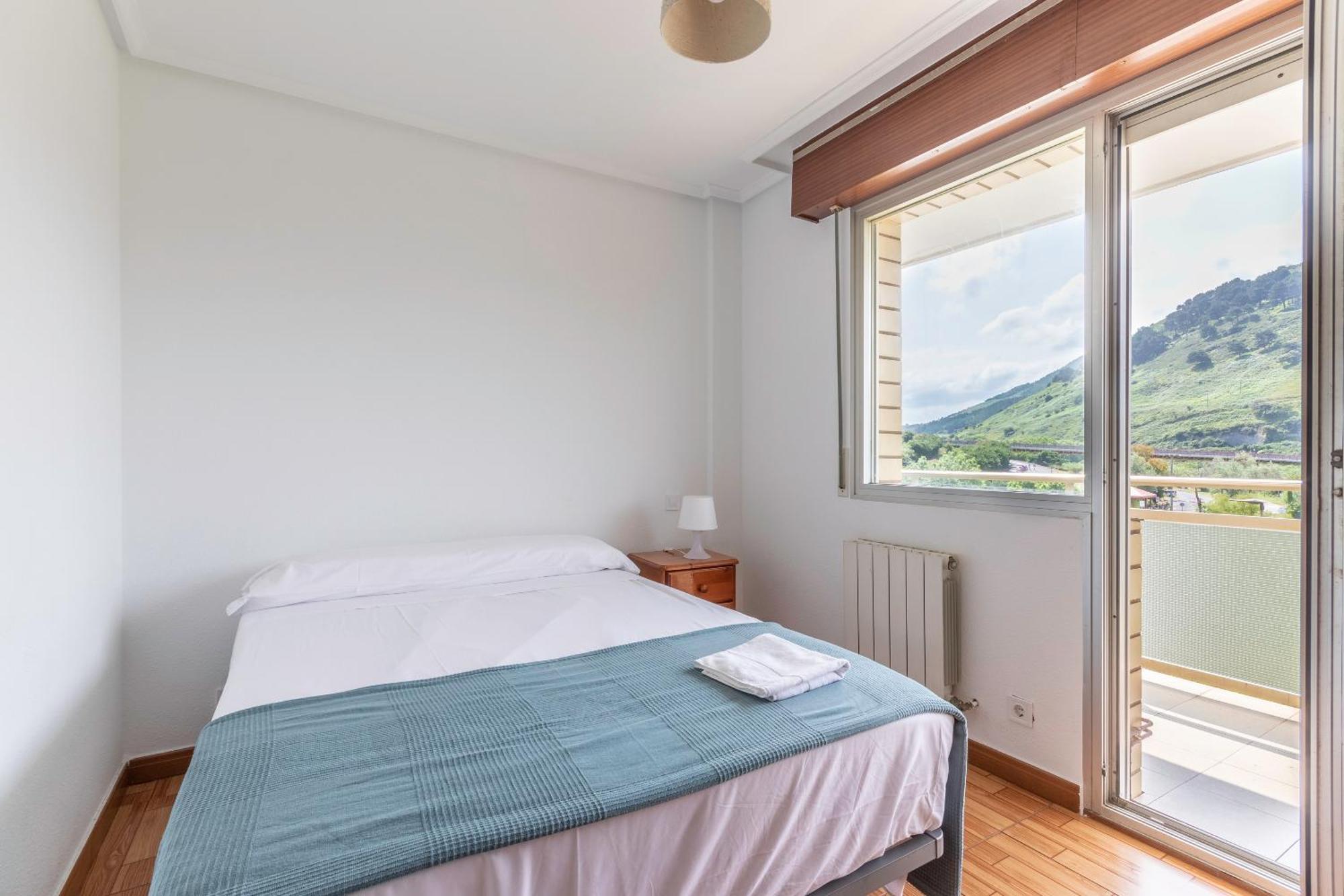 La Arena Apartamentos Zierbena Luaran gambar