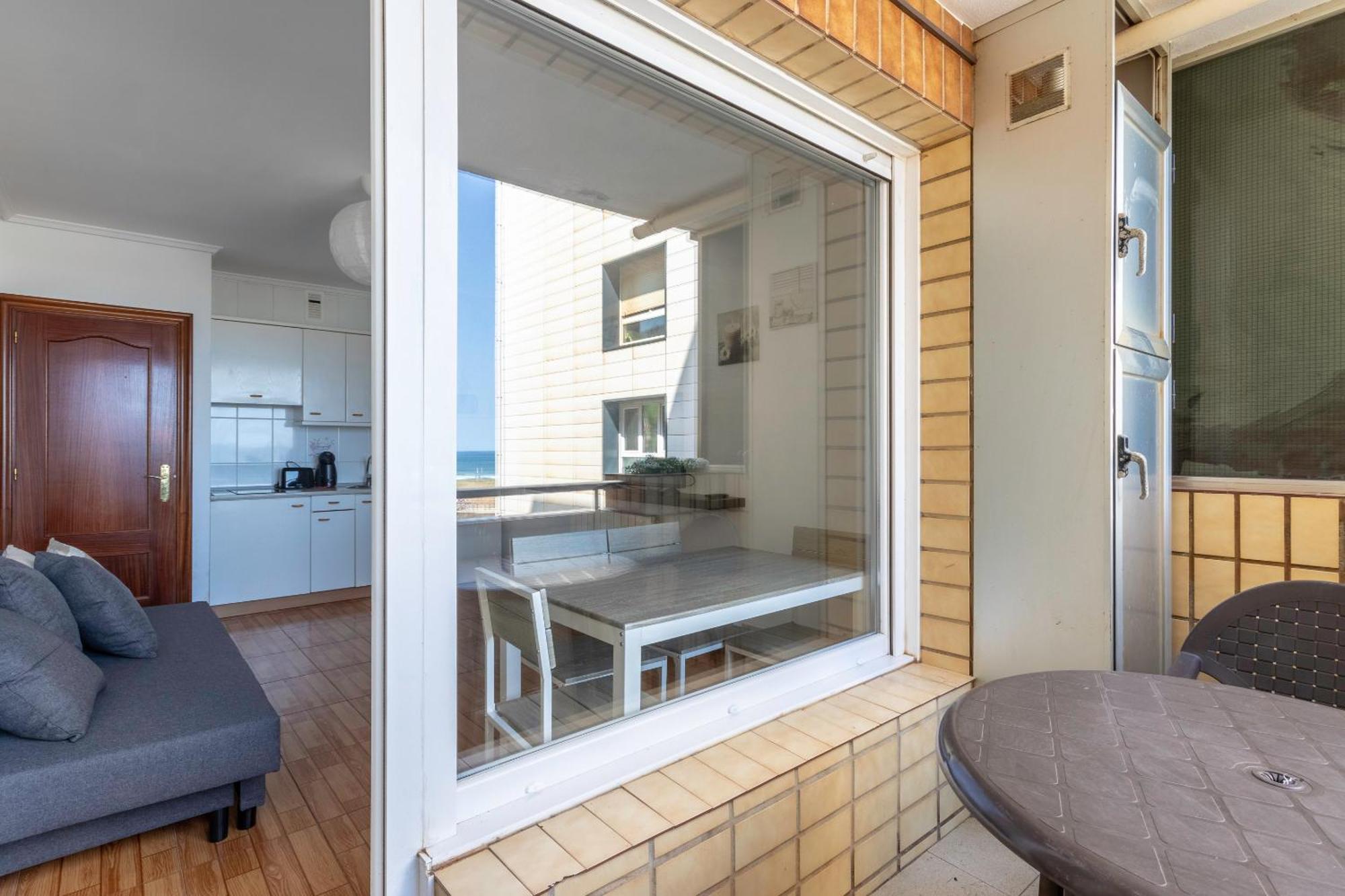 La Arena Apartamentos Zierbena Luaran gambar